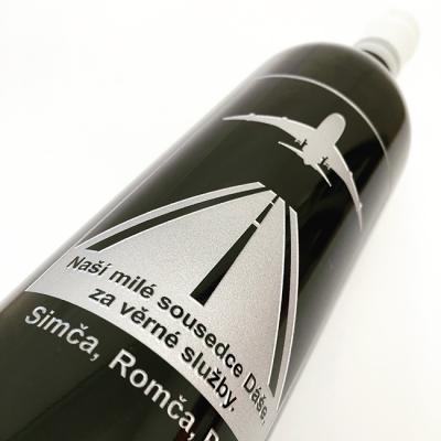 Hloubkové pískovaní a barvení skla