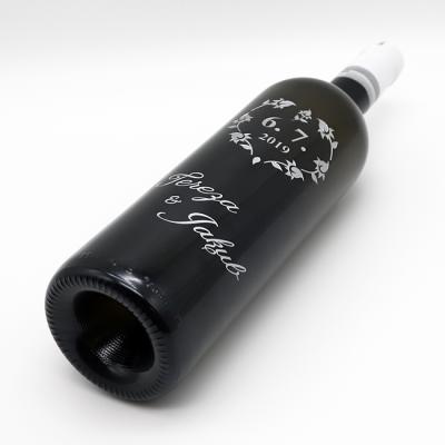 Hloubkové pískovaní a barvení skla