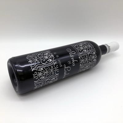 Hloubkové pískovaní a barvení skla